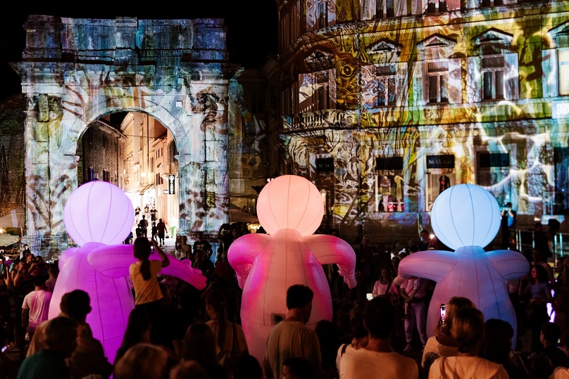 Čarolija festivala svjetla u Puli (Galerija fotografija)