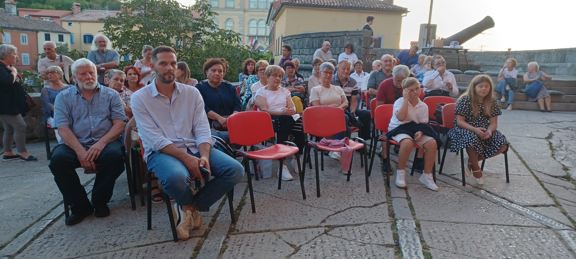 Poziv zavičajnim pjesnicima: Prijavite svoje sudjelujte na 11. Ćakulodi na Turjone u Labinu