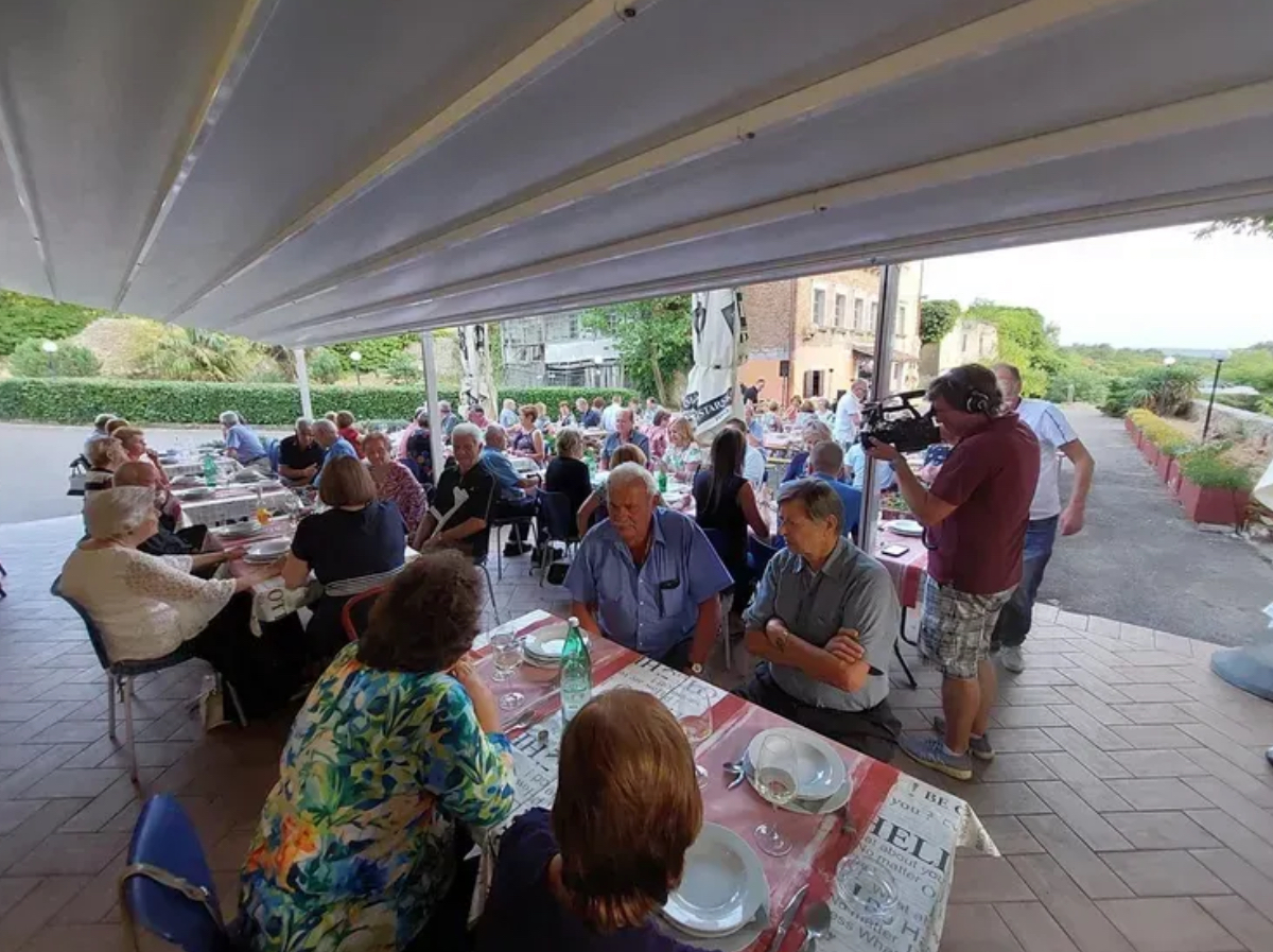 Tradicionalni susret iseljenika Labinštine u Svetom Bortulu uz Anelide i Vesnu Nežić Ružić