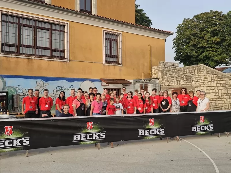 Na Fešti u Nedešćini mladost je održala najljepšu lekciju o radu i zajedništvu
