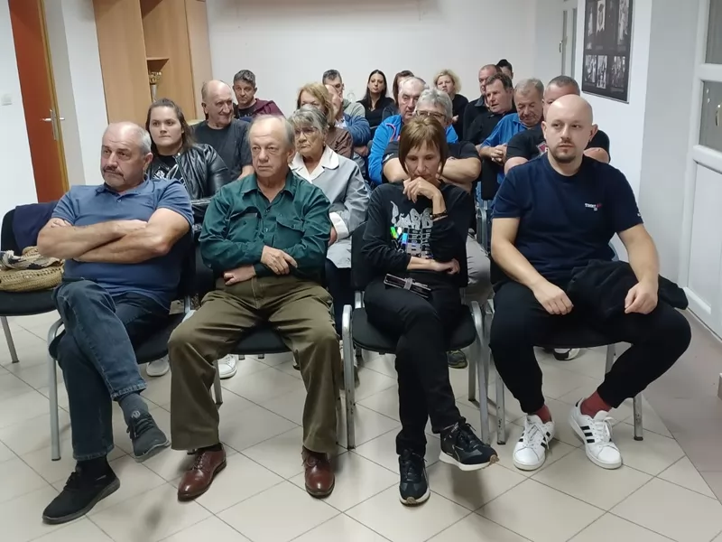 Šušnjevica traži rasvjetu igrališta, vodu, uređene puteve – i salu za ples