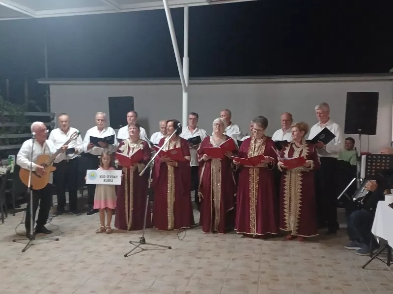 Čuvari tradicije u Potpićnu priredili večer za pamćenje