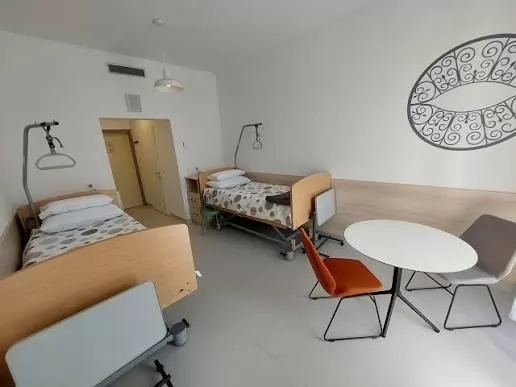 Zapošljavanje u domovima za starije osobe Istarske županije: do 5.000 eura bonusa i osiguran smještaj