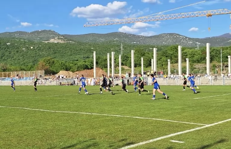 Kovari dotaknuli dno