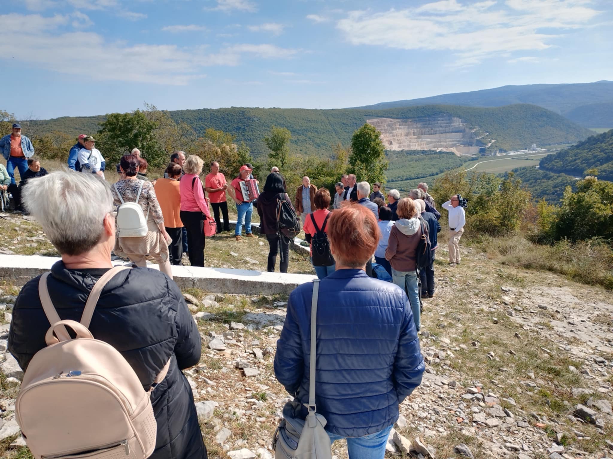 f34f3c68-6692-4f1b-ac6a- BARBON 4.10.2025.