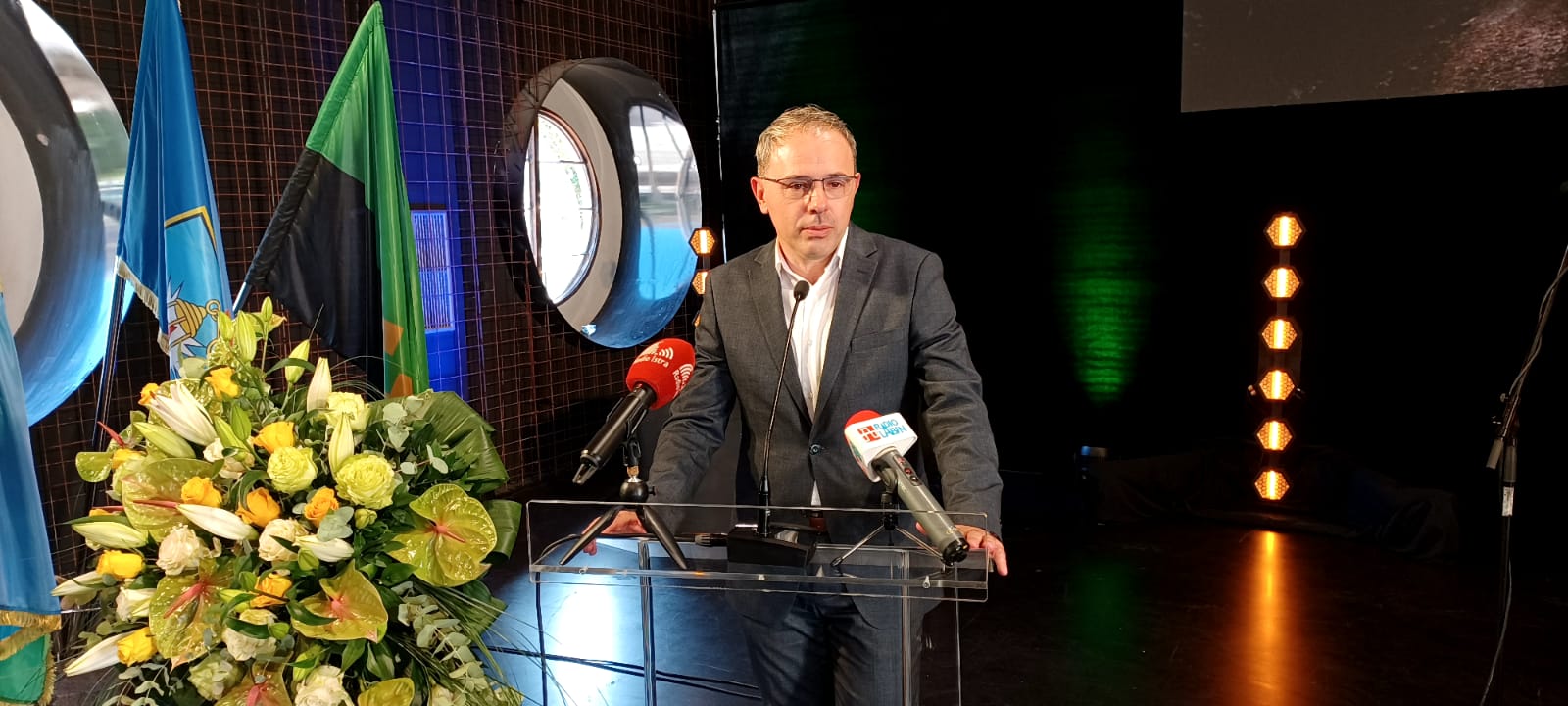 4e0567de-5138-489f-855e-359839b71bb6