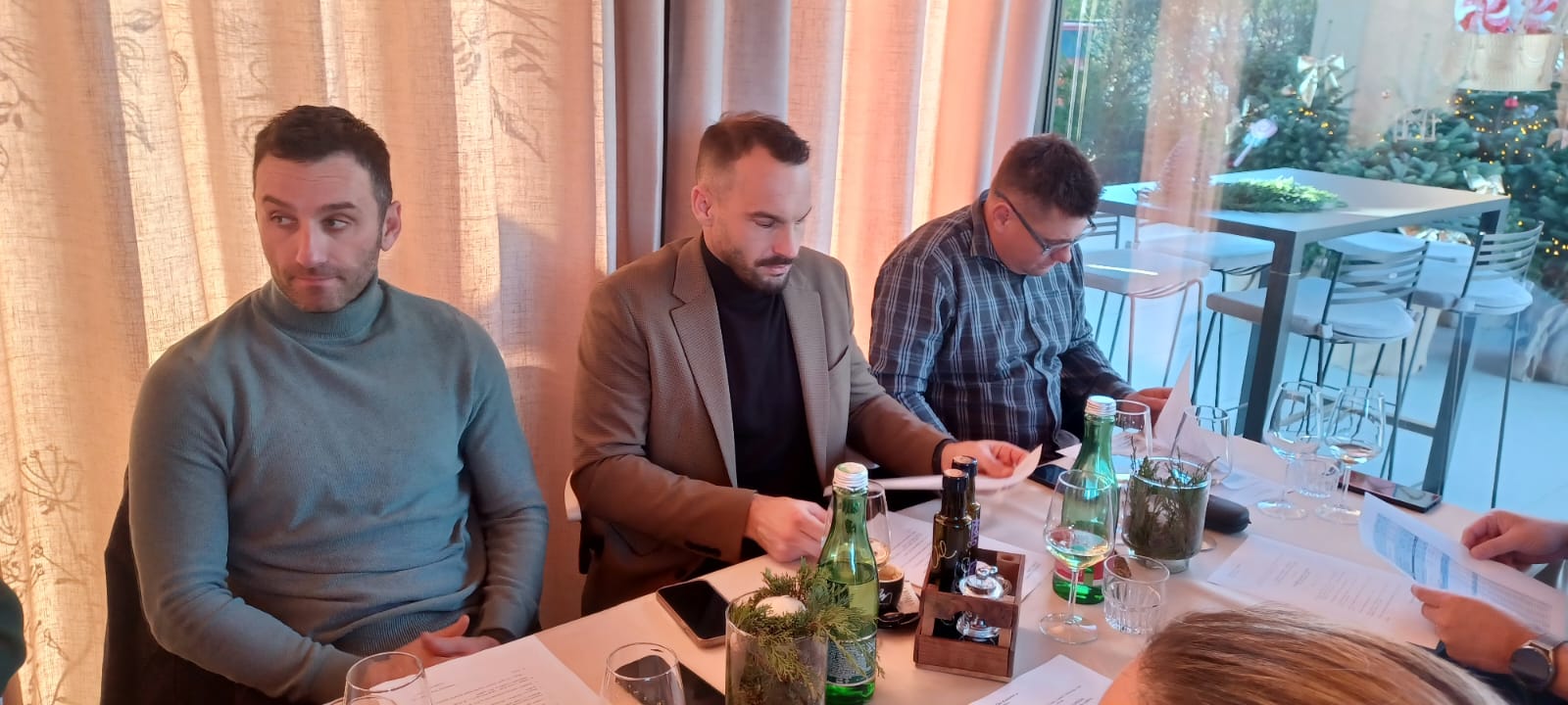 b9fe95de-b29d-4e81-a508-b4b127dbe753